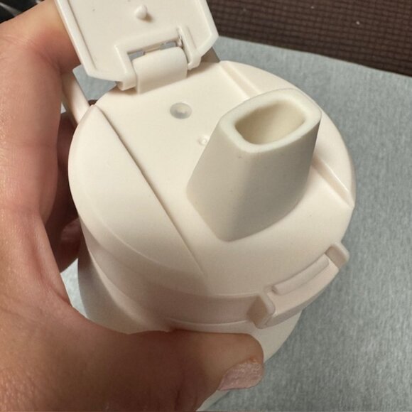 Stanley Flip Straw 30oz and Simple Modern Mesa 34oz - BUNDLE - Picture 8 of 10